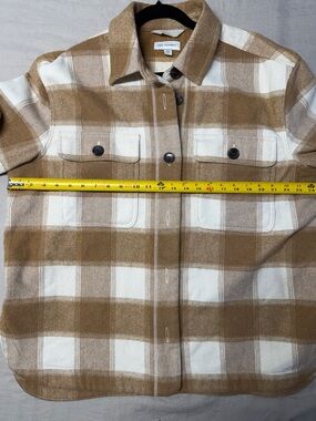 Free Assembly Plaid Shacket XXL Tan White Button Front Jacket Shirt Cozy